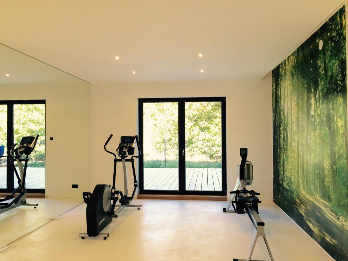 Barcelona Rooms Микошево Экстерьер фото
